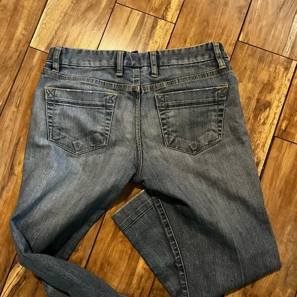 NWOT - size 5/6 - Picture 2 of 3